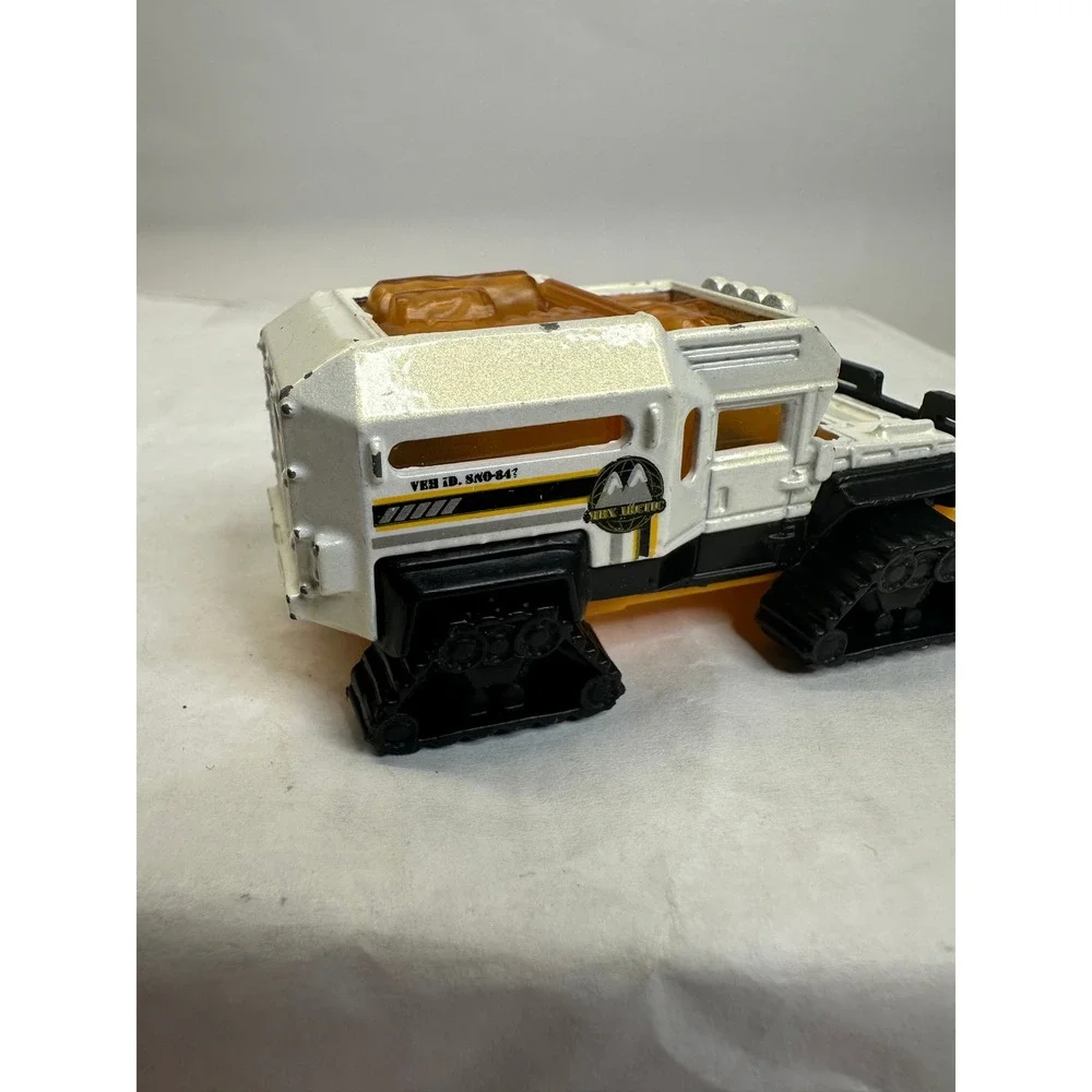 Matchbox Frost Fighter Snow Vehicle‎ White Orange Tracks Toy Diecast 2012